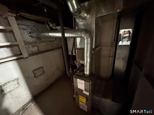 329 Bronson Road, Fairfield, CT 06890