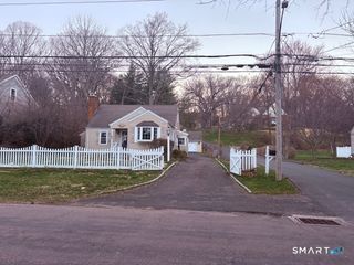 329 Bronson Road, Fairfield, CT 06890