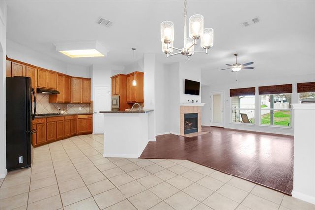 281 Hutton DR, Kyle, TX 78640