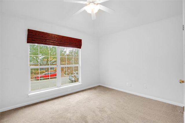 281 Hutton DR, Kyle, TX 78640