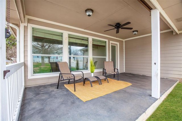 281 Hutton DR, Kyle, TX 78640