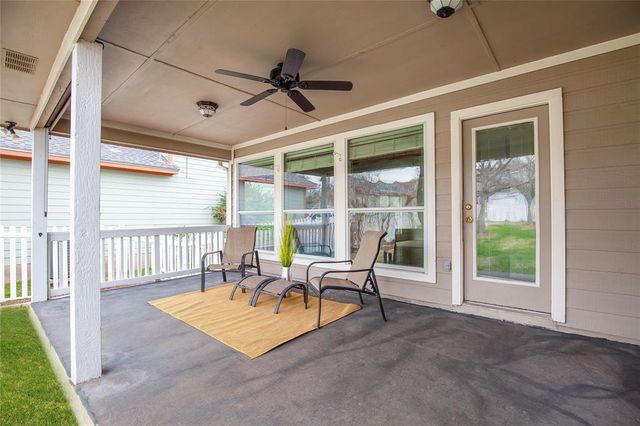 281 Hutton DR, Kyle, TX 78640