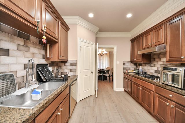 14454 Summerleaf Lane, Houston, TX 77077