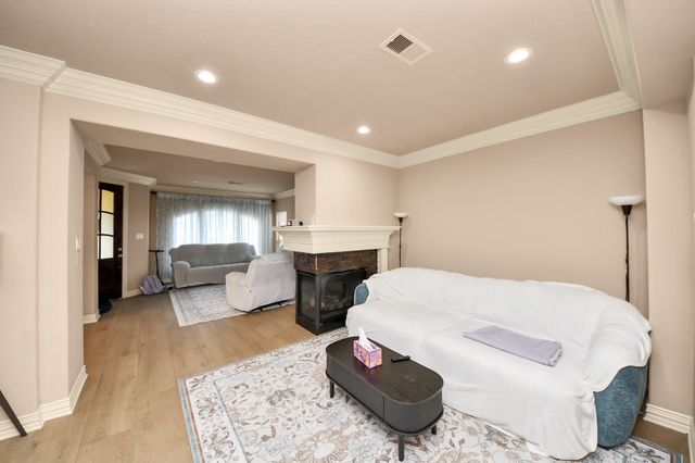 14454 Summerleaf Lane, Houston, TX 77077