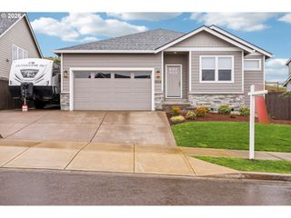 2825 Nw MT ASHLAND Ln, Mc Minnville, OR 97128