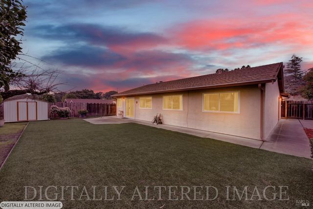 909 Seascape Cir, Rodeo, CA 94572