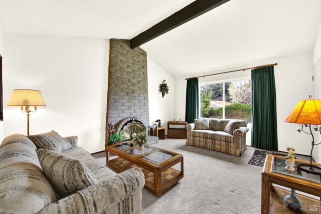 909 Seascape Cir, Rodeo, CA 94572