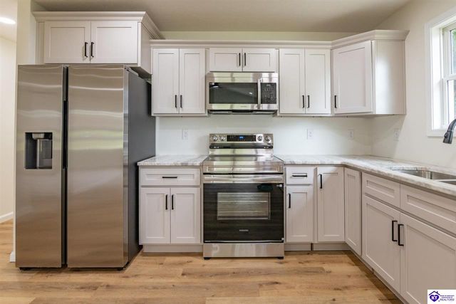 114 E Main Street, Vine Grove, KY 40175