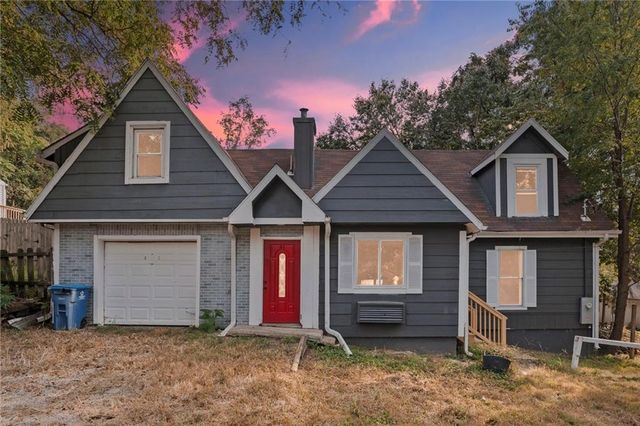 12007 E Alberta Street, Sugar Creek, MO 64054