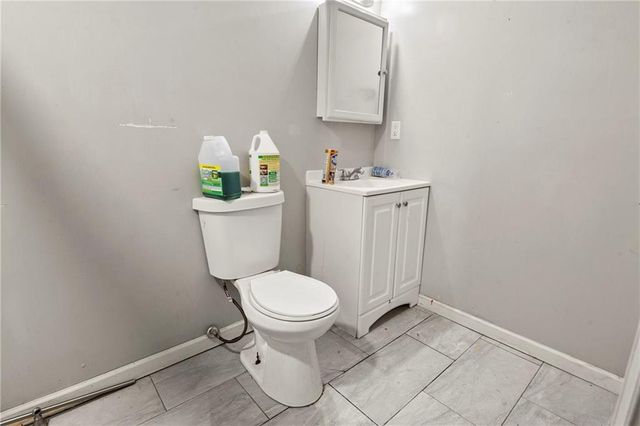 12007 E Alberta Street, Sugar Creek, MO 64054