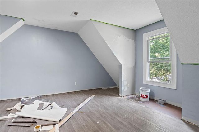 12007 E Alberta Street, Sugar Creek, MO 64054