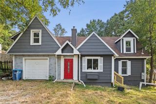 12007 E Alberta Street, Sugar Creek, MO 64054