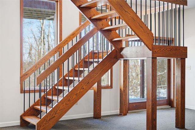 250 County Line Rd, Cecil, PA 15017