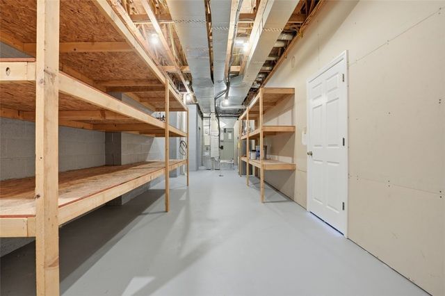 250 County Line Rd, Cecil, PA 15017