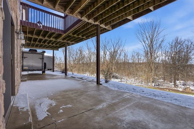 250 County Line Rd, Cecil, PA 15017