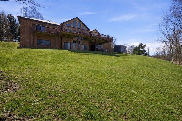 250 County Line Rd, Cecil, PA 15017