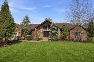 250 County Line Rd, Cecil, PA 15017