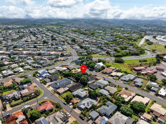 1160 Puu Poni Street, Pearl City, HI 96782