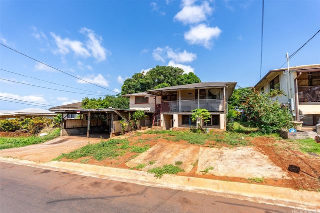 1160 Puu Poni Street, Pearl City, HI 96782