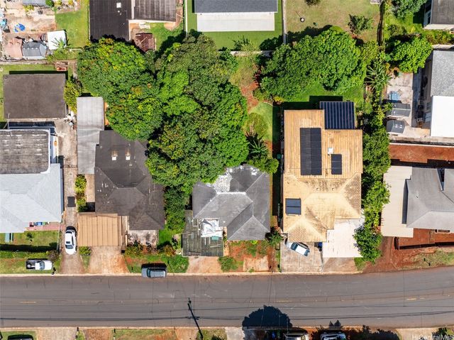 1160 Puu Poni Street, Pearl City, HI 96782