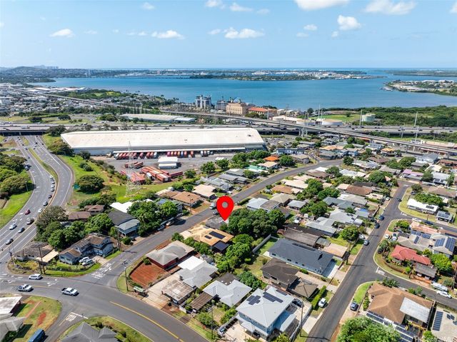 1160 Puu Poni Street, Pearl City, HI 96782