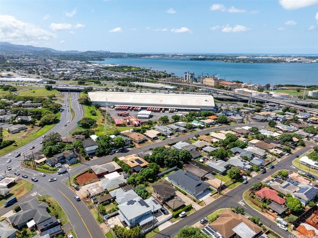 1160 Puu Poni Street, Pearl City, HI 96782