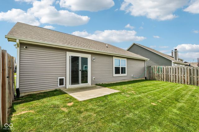 1393 W Limestone Way, Fortville, IN 46040