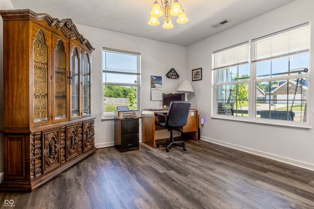 1393 W Limestone Way, Fortville, IN 46040