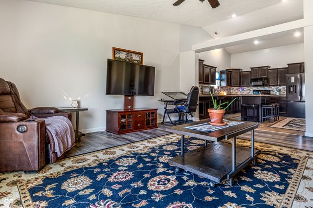 1393 W Limestone Way, Fortville, IN 46040