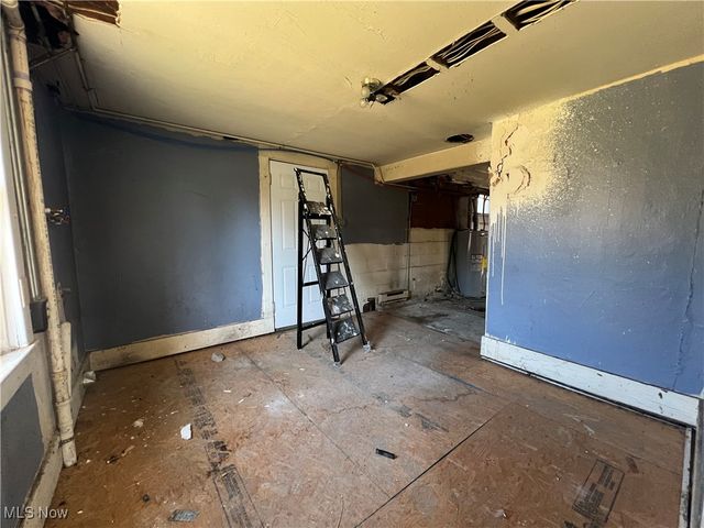 69680 Main Street, St Clairsville, OH 43950