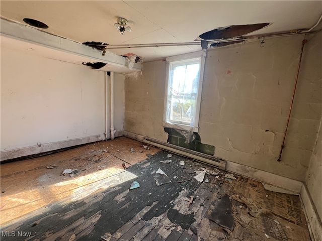 69680 Main Street, St Clairsville, OH 43950