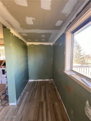 69680 Main Street, St Clairsville, OH 43950