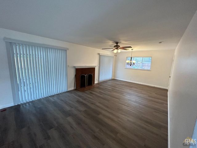 4424 Bloomquist Drive, Bakersfield, CA 93309