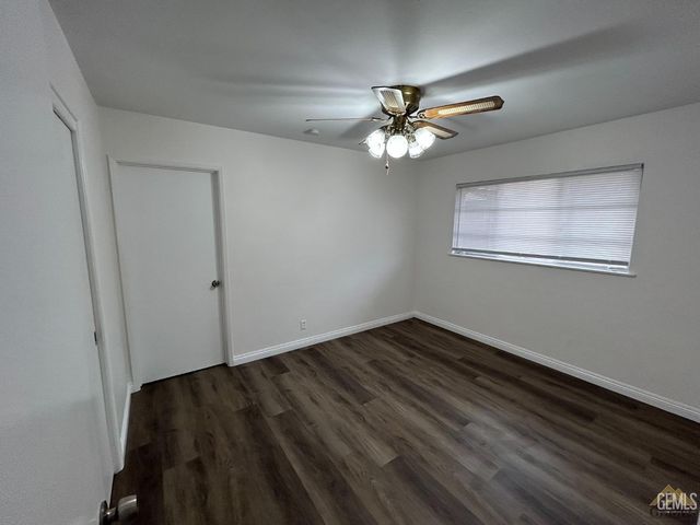 4424 Bloomquist Drive, Bakersfield, CA 93309