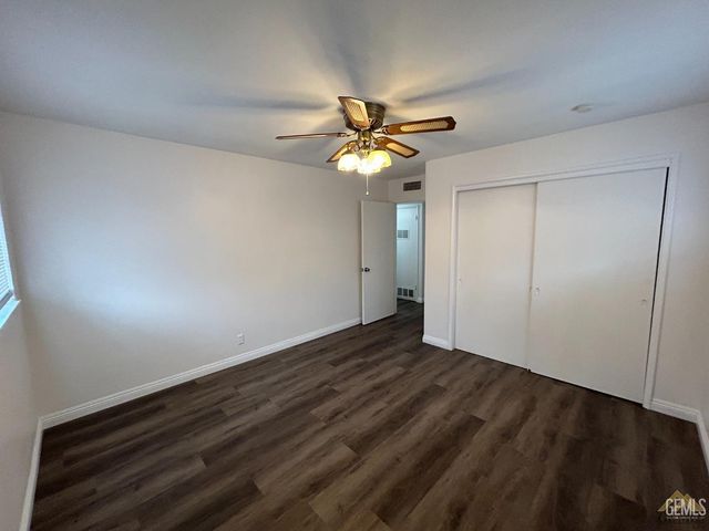 4424 Bloomquist Drive, Bakersfield, CA 93309