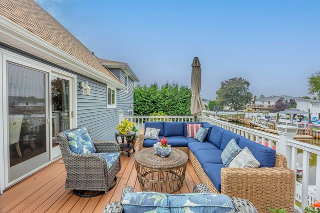 3835 Niami Street, Seaford, NY 11783