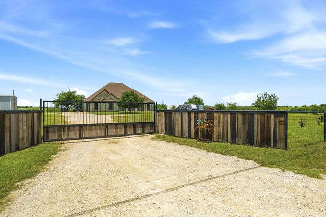 701 County Road 107, Georgetown, TX 78626