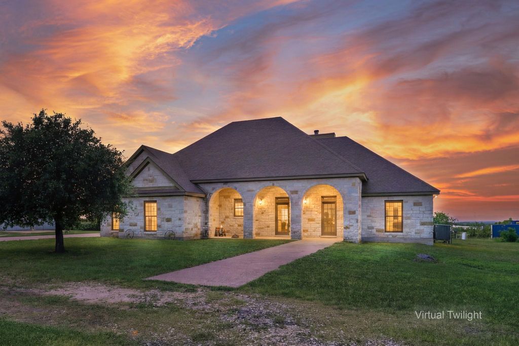 701 County Road 107, Georgetown, TX 78626
