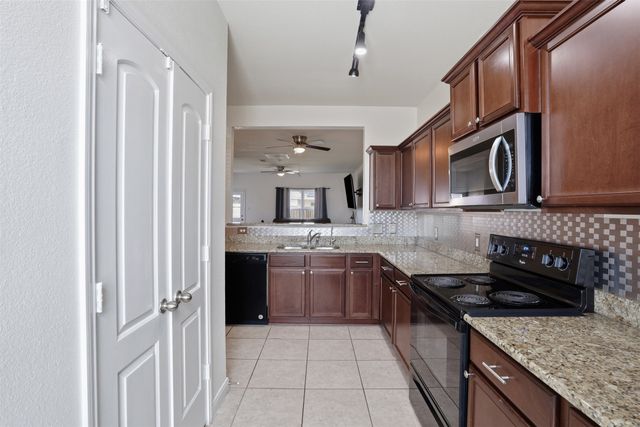 158 Kennedy Drive, Venus, TX 76084