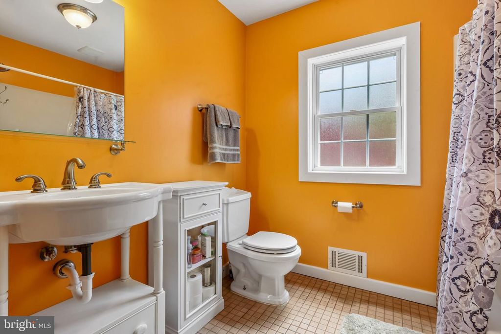 Image 14 of property listing at 23 ALLEN AVE, Medford, NJ 08055