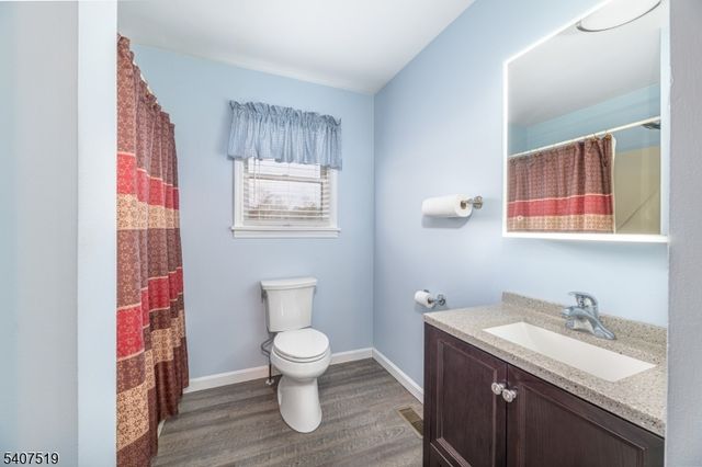 33 Hibler Rd, Green Twp., NJ 07860