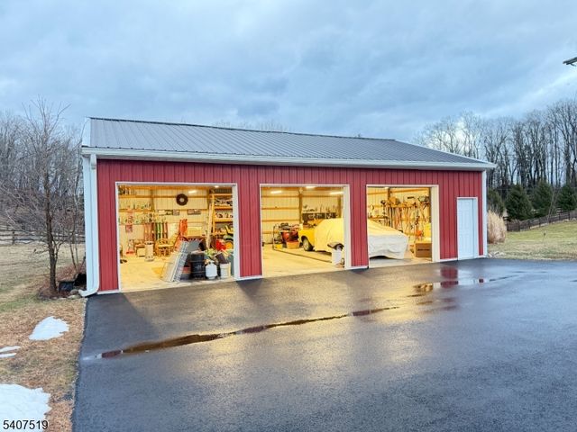 33 Hibler Rd, Green Twp., NJ 07860