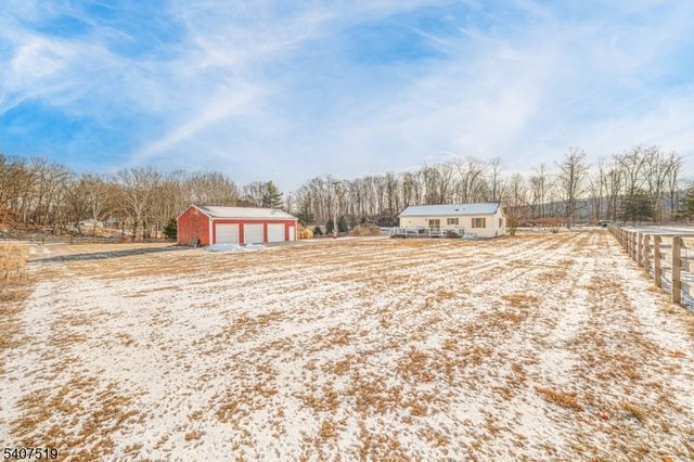 33 Hibler Rd, Green Twp., NJ 07860