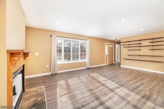 33 Hibler Rd, Green Twp., NJ 07860