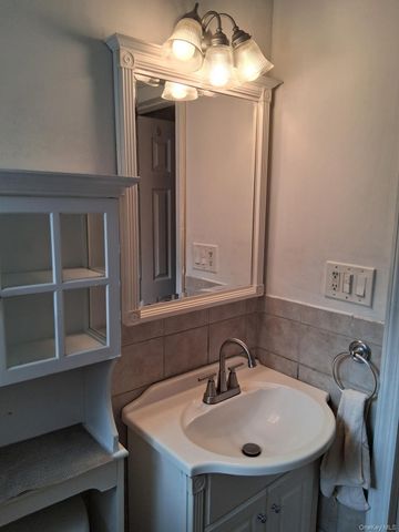 65 Botsford Street, Hempstead, NY 11550