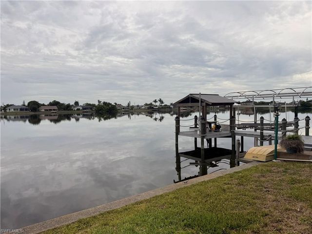 247 SE 6th ST, Cape Coral, FL 33990