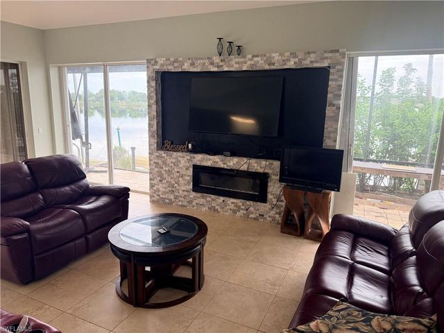 247 SE 6th ST, Cape Coral, FL 33990
