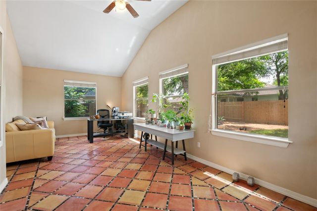 2606 Bradley LN, Round Rock, TX 78664