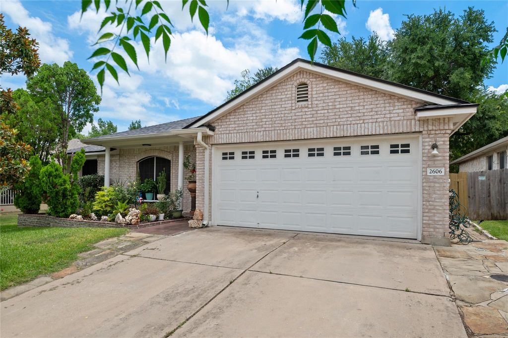 2606 Bradley LN, Round Rock, TX 78664