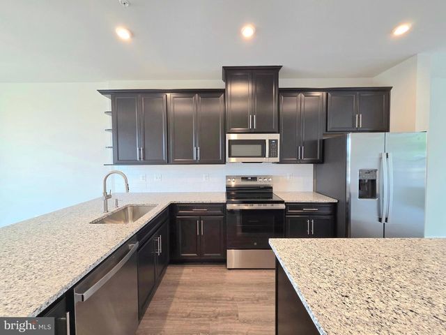2644 NAYLOR RD SE, Washington, DC 20020